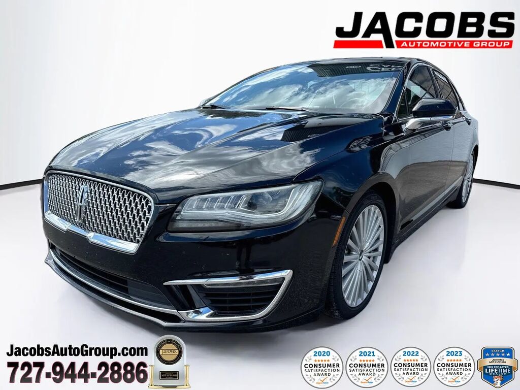2017 Lincoln MKZ Reserve — photo 1 of 8