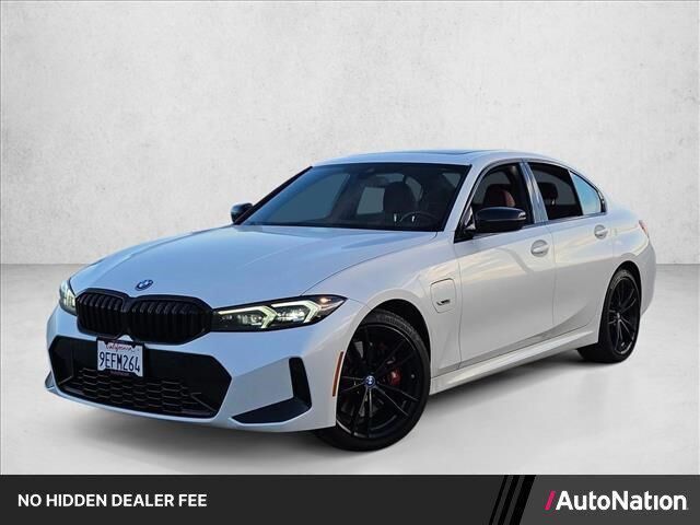 2023 BMW 3 Series 330e — photo 1 of 13