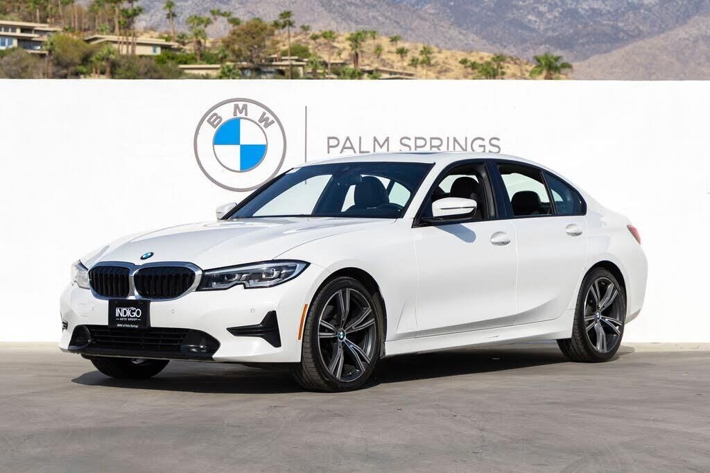 2022 BMW 3 Series 330i — photo 1 of 14