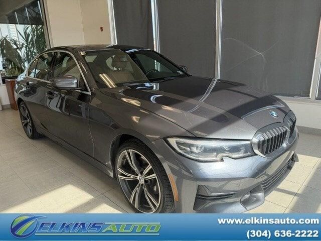 2022 BMW 3 Series 330i xDrive — photo 1 of 9