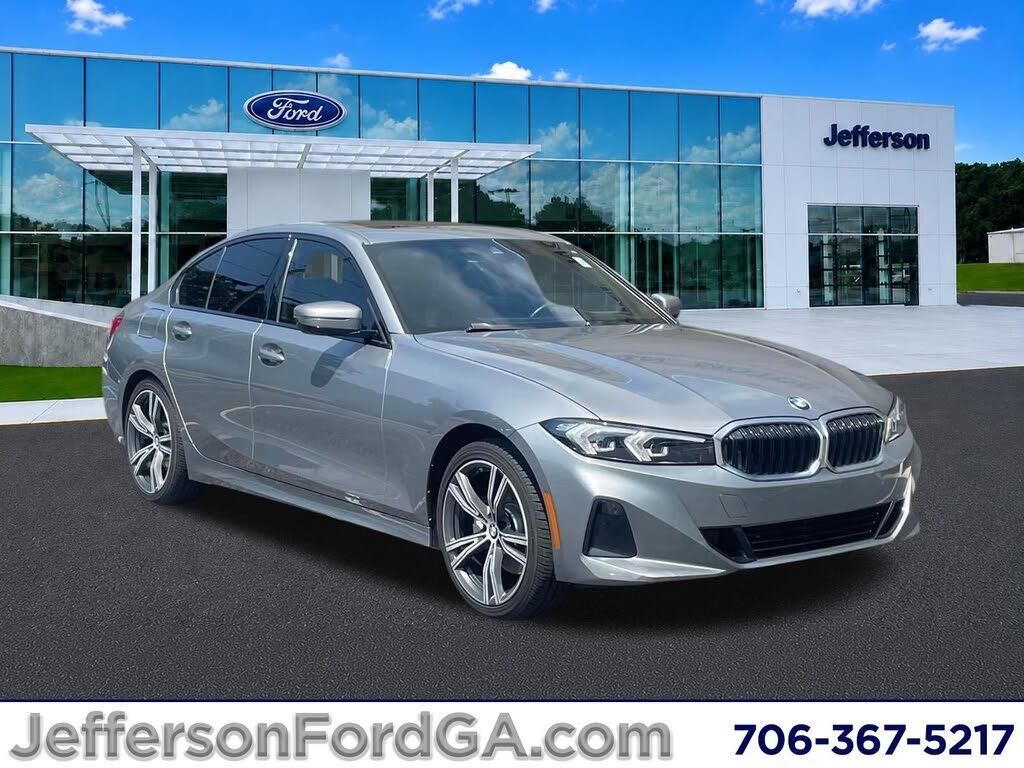 2023 BMW 3 Series 330i — photo 1 of 1