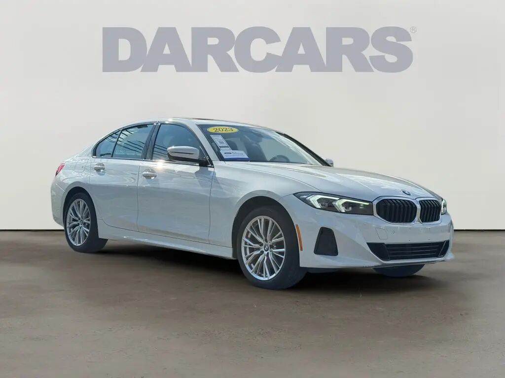 2023 BMW 3 Series 330i xDrive — photo 1 of 13