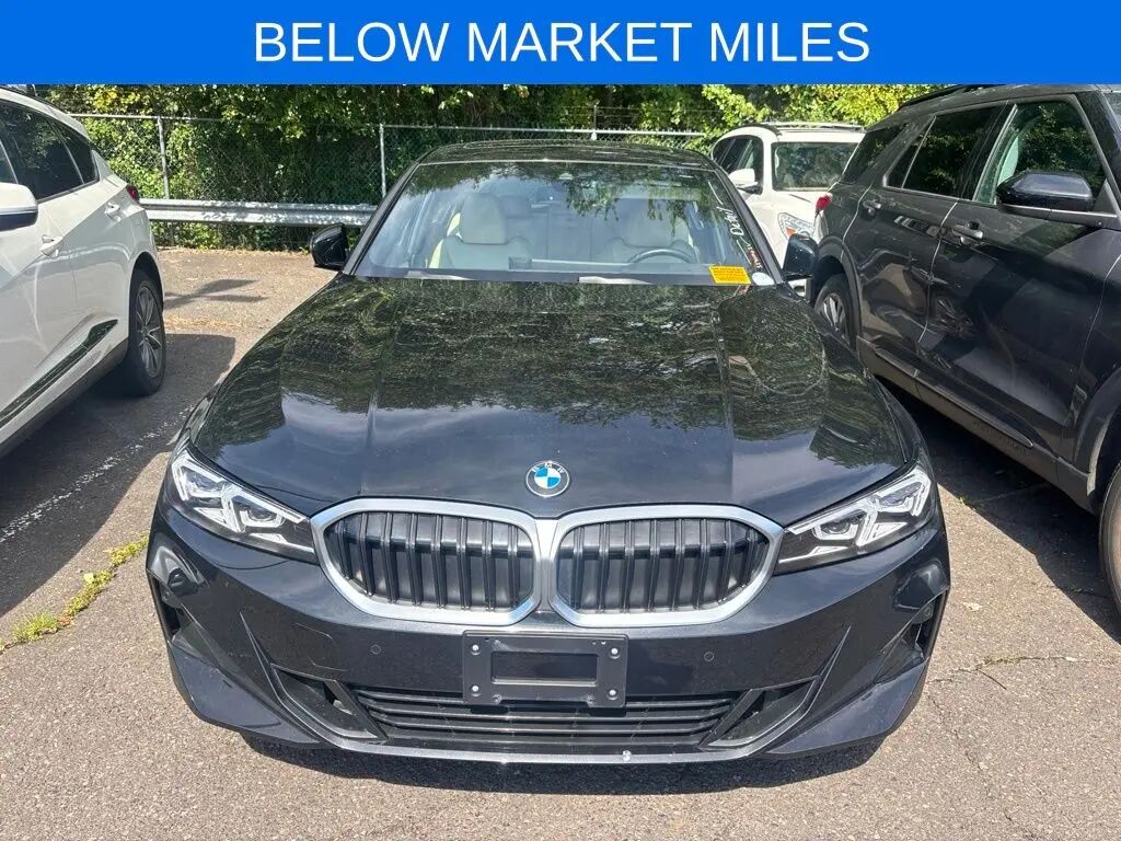2023 BMW 3 Series 330i xDrive — photo 1 of 6