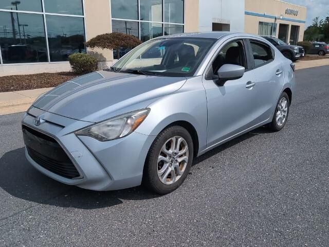 2017 Toyota Yaris iA Base