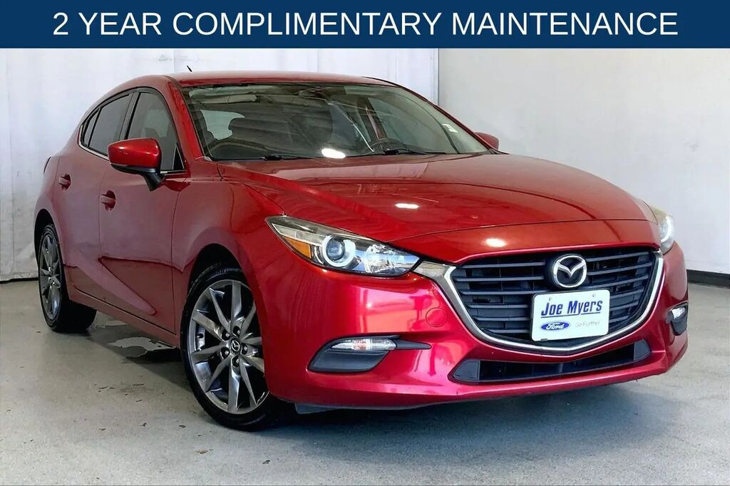 2018 Mazda Mazda3 Touring — photo 1 of 1