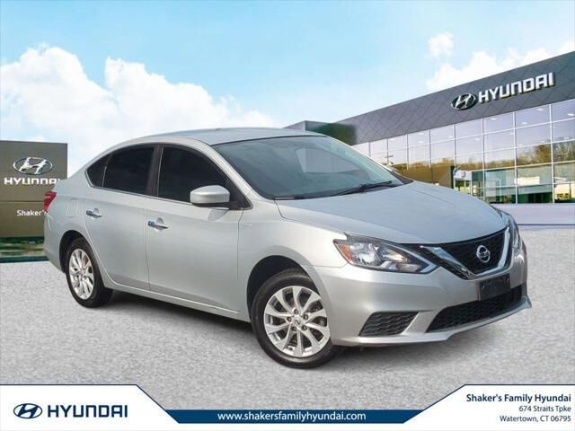 2018 Nissan Sentra SV — photo 1 of 6