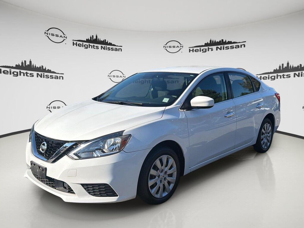 2018 Nissan Sentra S — photo 1 of 13