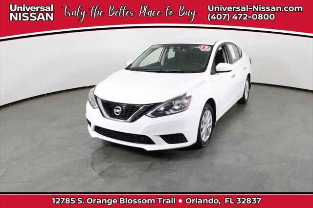 2019 Nissan Sentra SV — photo 1 of 11