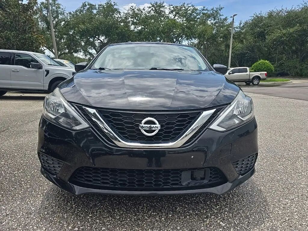 2019 Nissan Sentra S — photo 1 of 6
