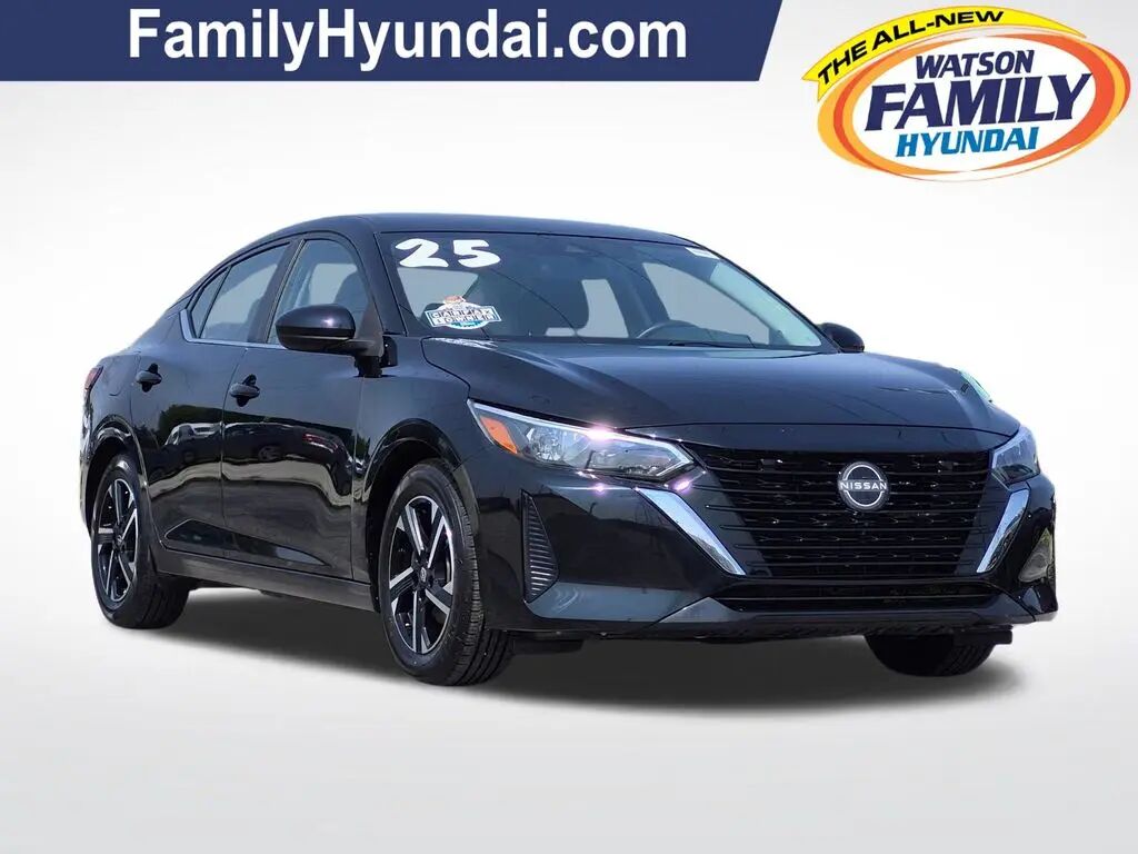 2025 Nissan Sentra SV — photo 1 of 13