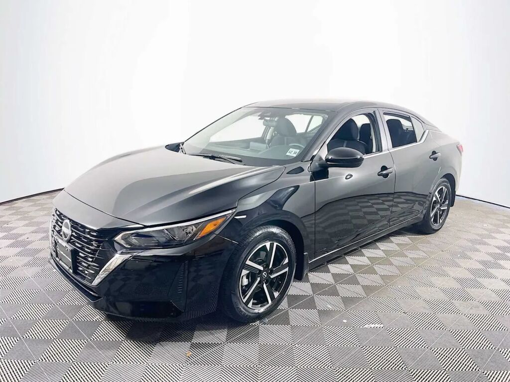 2025 Nissan Sentra SV — photo 1 of 13