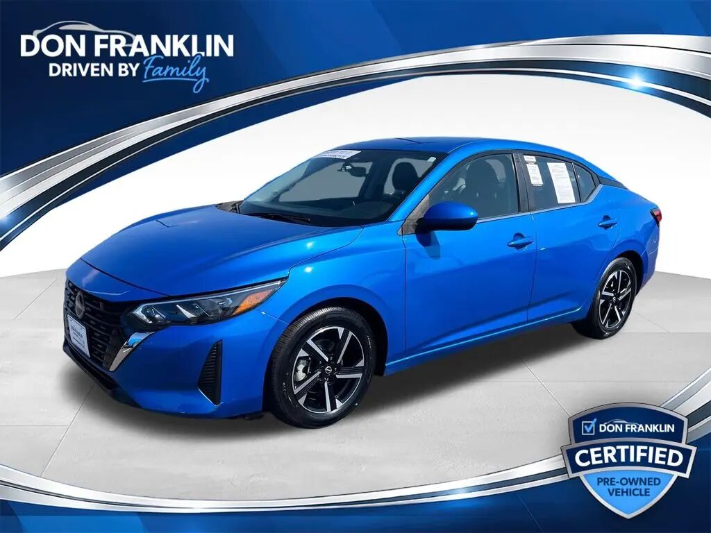 2025 Nissan Sentra SV — photo 1 of 13