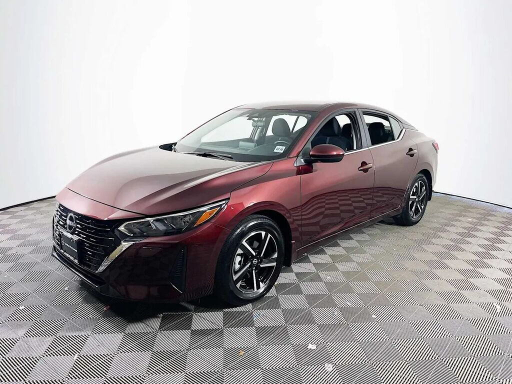 2025 Nissan Sentra SV — photo 1 of 13