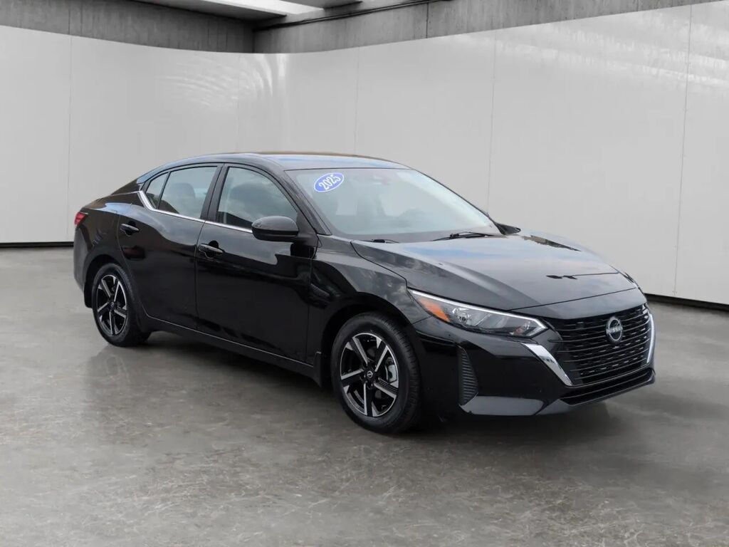 2025 Nissan Sentra SV — photo 1 of 13