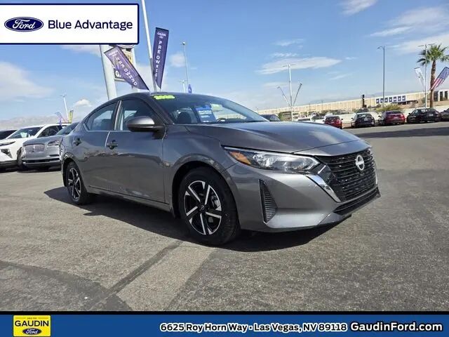 2025 Nissan Sentra SV — photo 1 of 12