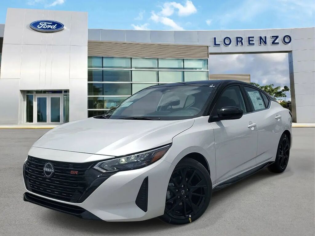 2025 Nissan Sentra SR — photo 1 of 20