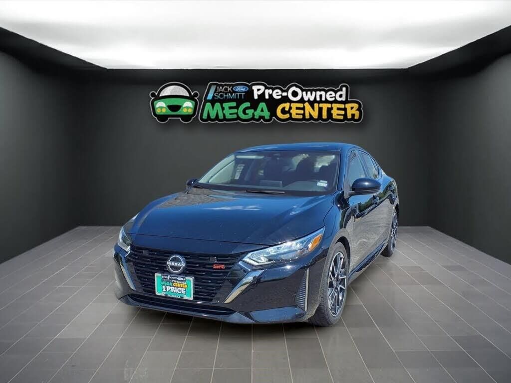 2025 Nissan Sentra SR — photo 1 of 1