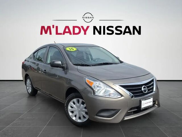 2015 Nissan Versa 1.6 S Plus