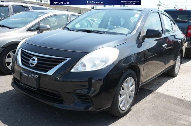 2013 Nissan Versa 1.6 SV