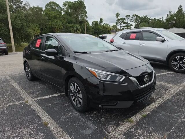 2022 Nissan Versa SV