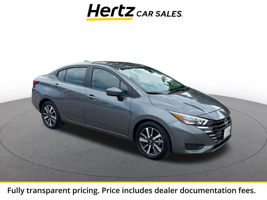 2025 Nissan Versa SV — photo 1 of 11