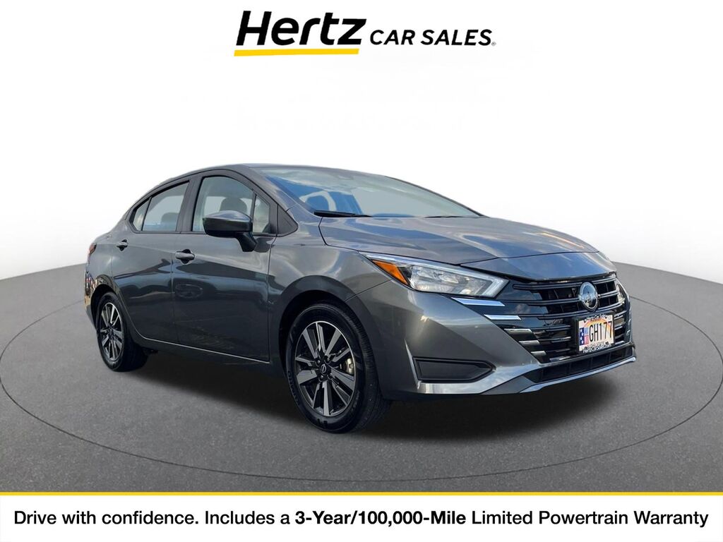 2025 Nissan Versa SV — photo 1 of 11