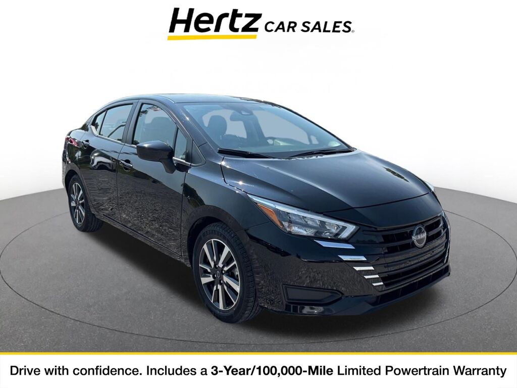 2025 Nissan Versa SV — photo 1 of 4