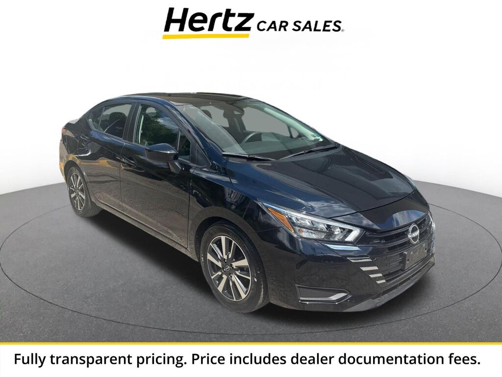2025 Nissan Versa SV — photo 1 of 11