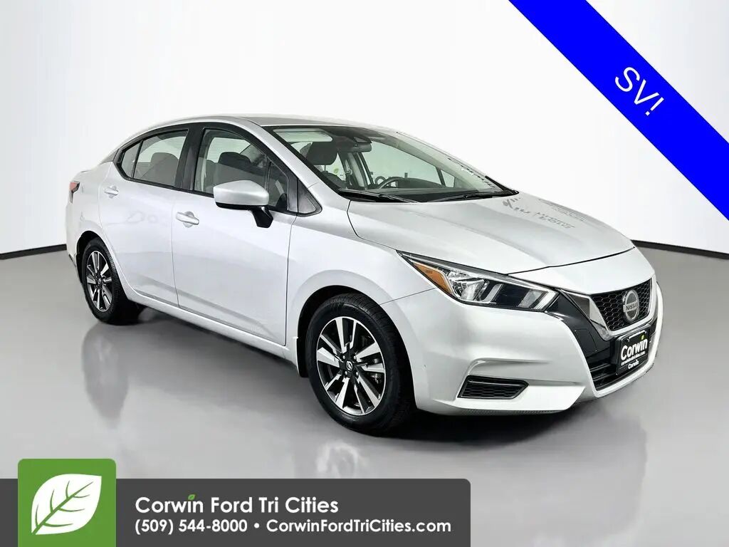 2022 Nissan Versa SV — photo 1 of 13