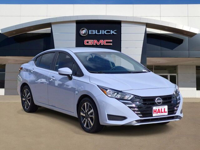 2023 Nissan Versa SV