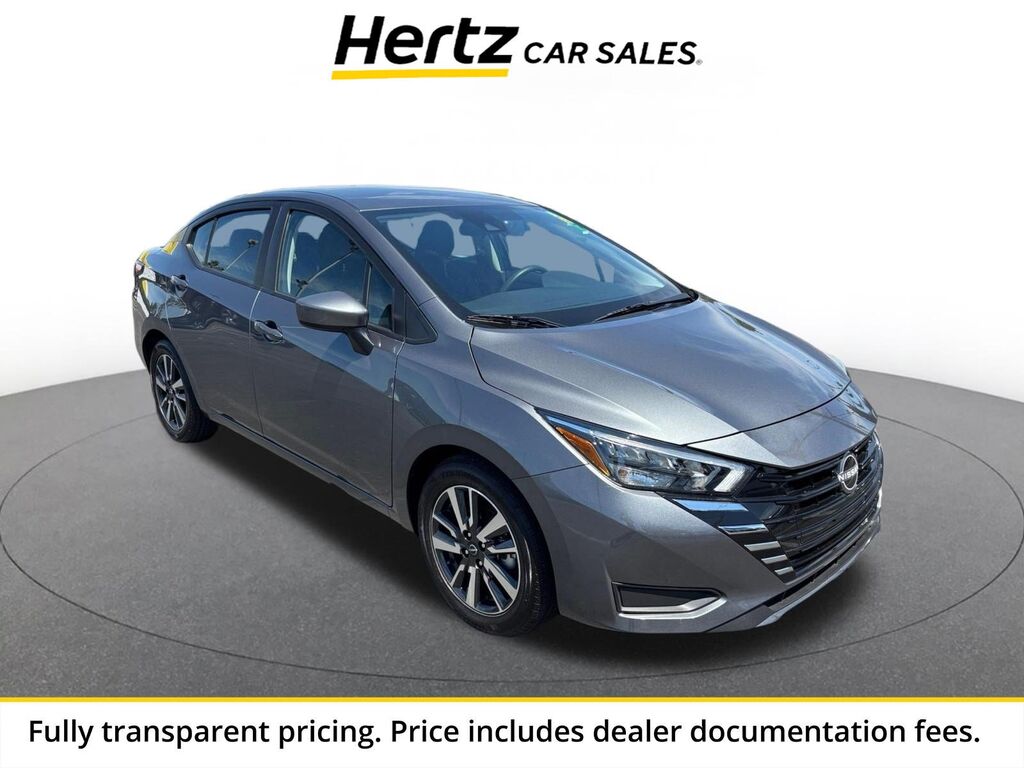 2025 Nissan Versa SV — photo 1 of 11
