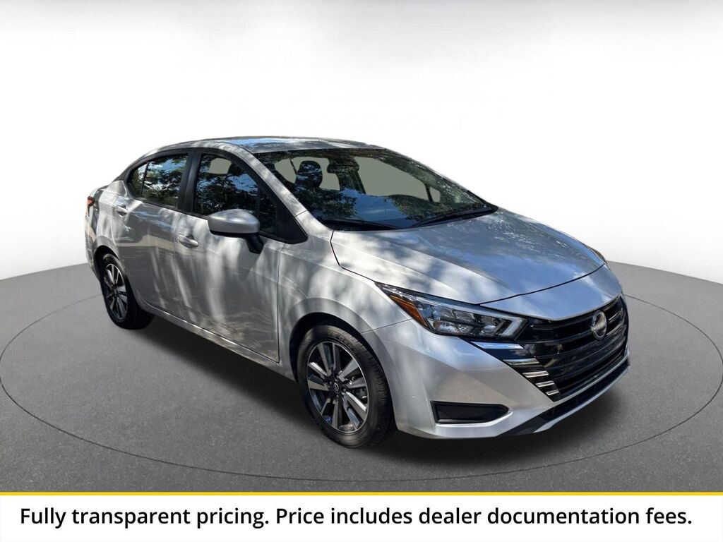 2025 Nissan Versa SV — photo 1 of 11