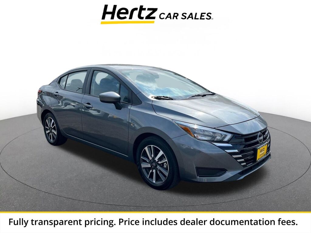 2025 Nissan Versa SV — photo 1 of 11