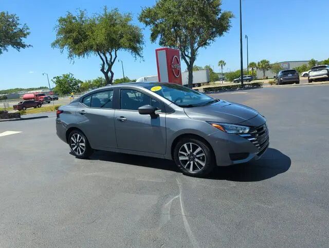 2025 Nissan Versa SV