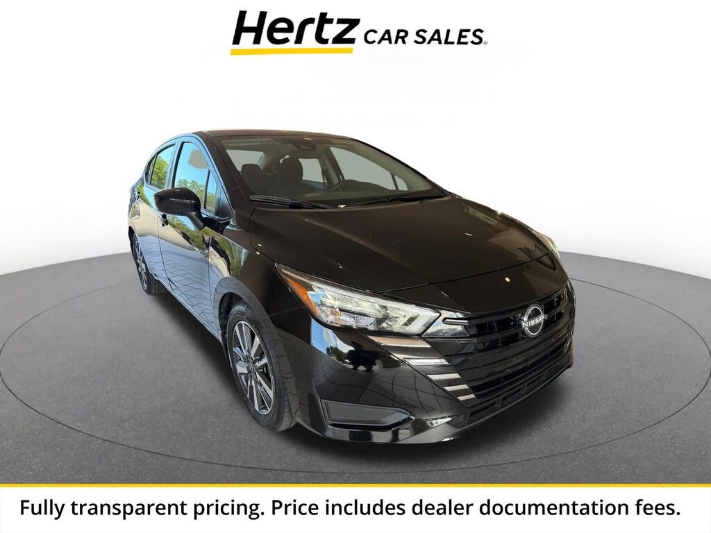 2025 Nissan Versa SV — photo 1 of 11
