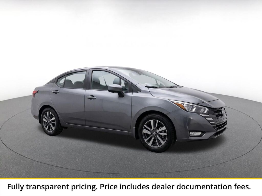 2025 Nissan Versa SV — photo 1 of 23