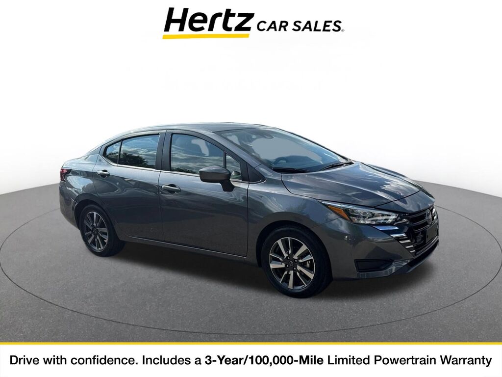 2025 Nissan Versa SV — photo 1 of 11