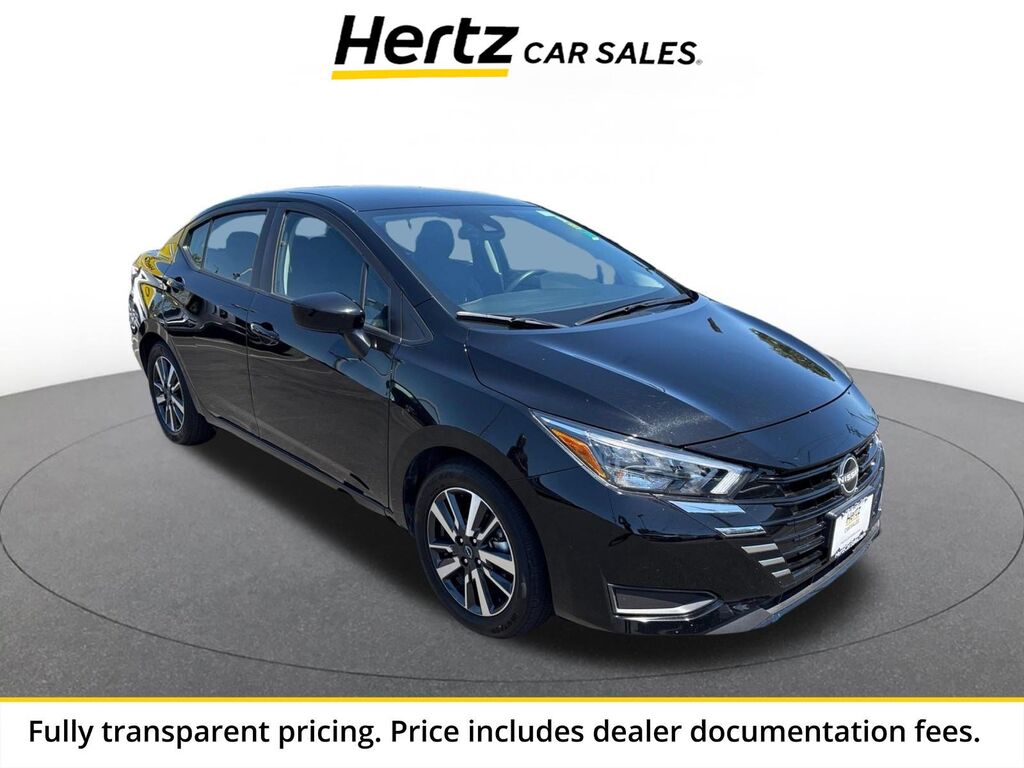 2025 Nissan Versa SV — photo 1 of 13