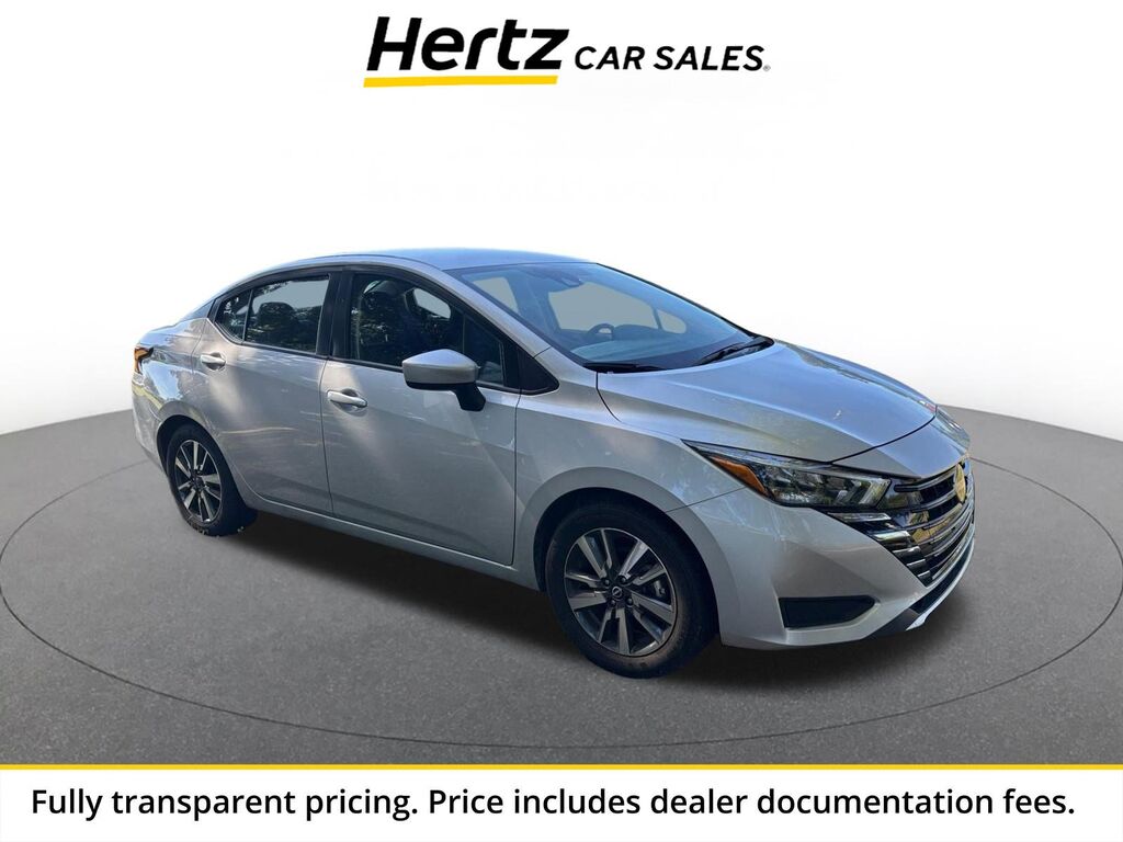 2025 Nissan Versa SV — photo 1 of 11