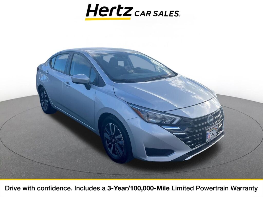 2025 Nissan Versa SV — photo 1 of 4