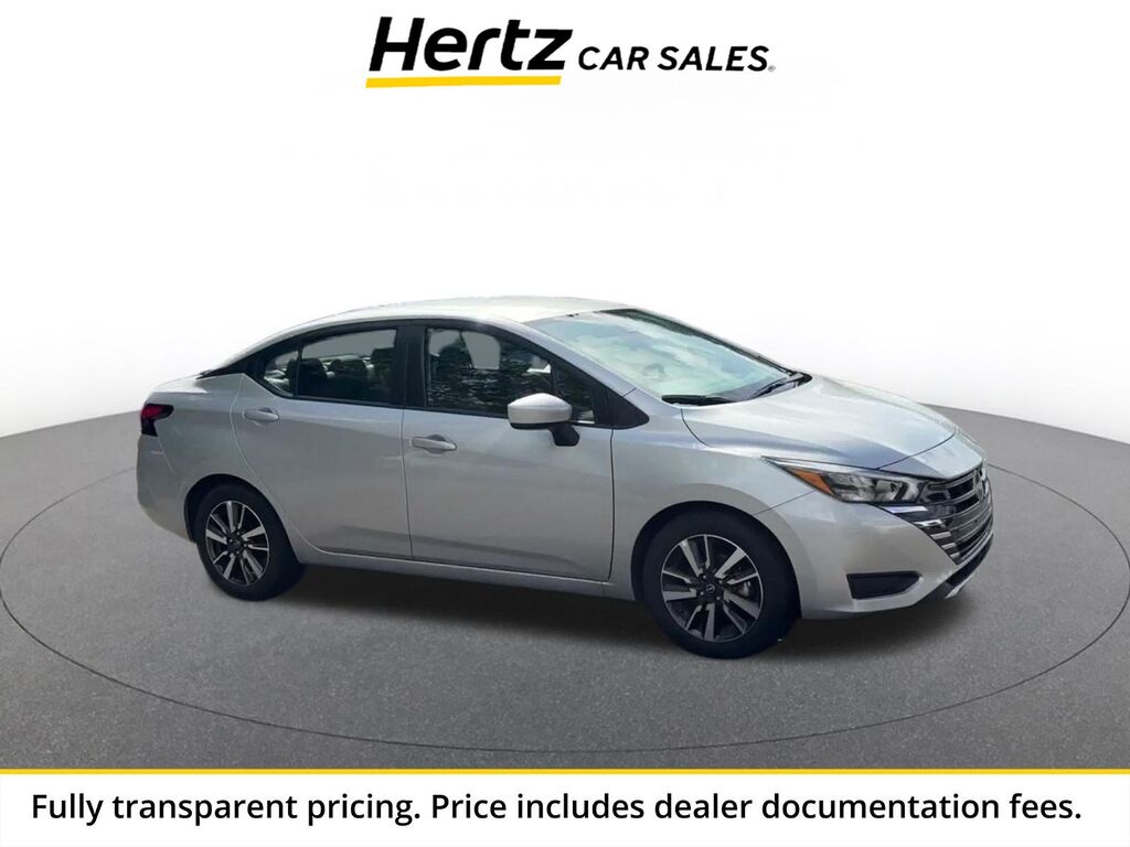 2025 Nissan Versa SV — photo 1 of 11
