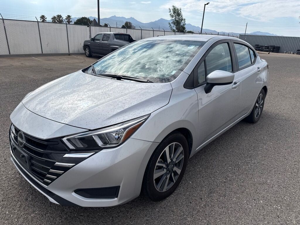 2024 Nissan Versa 1.6 SV — photo 1 of 13