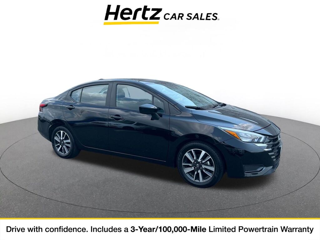 2025 Nissan Versa SV — photo 1 of 11