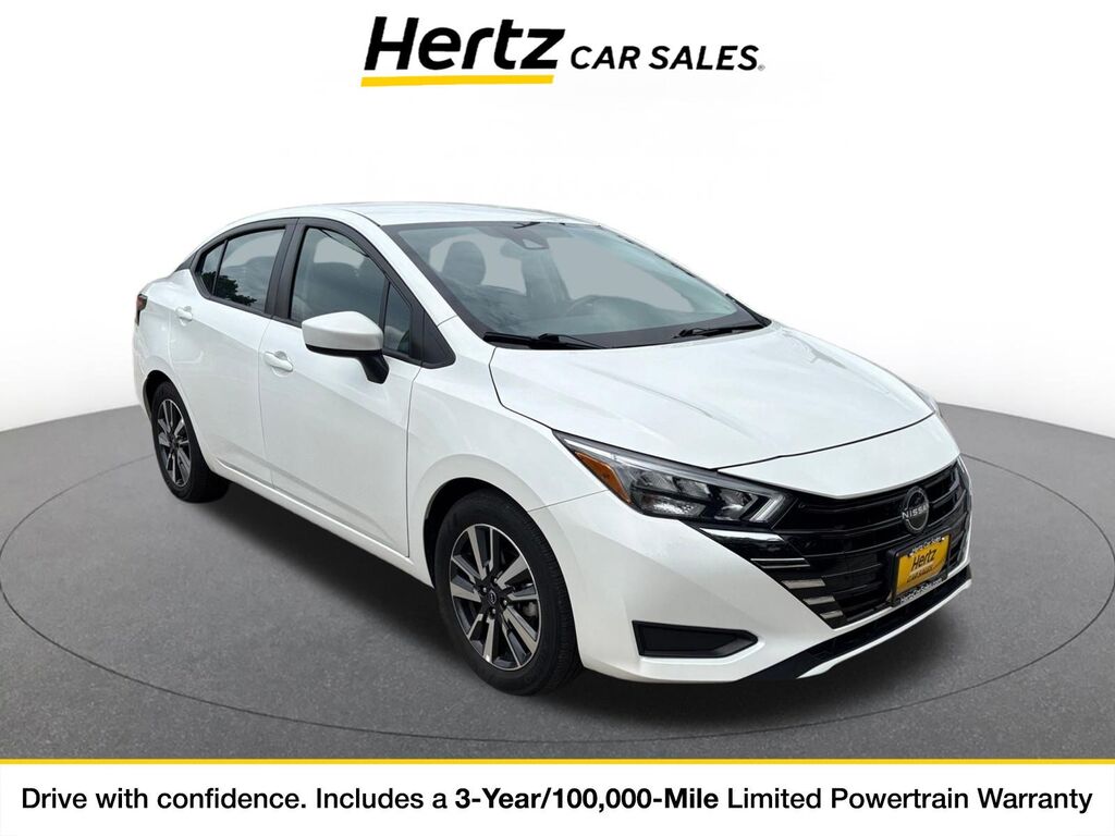 2025 Nissan Versa SV — photo 1 of 11