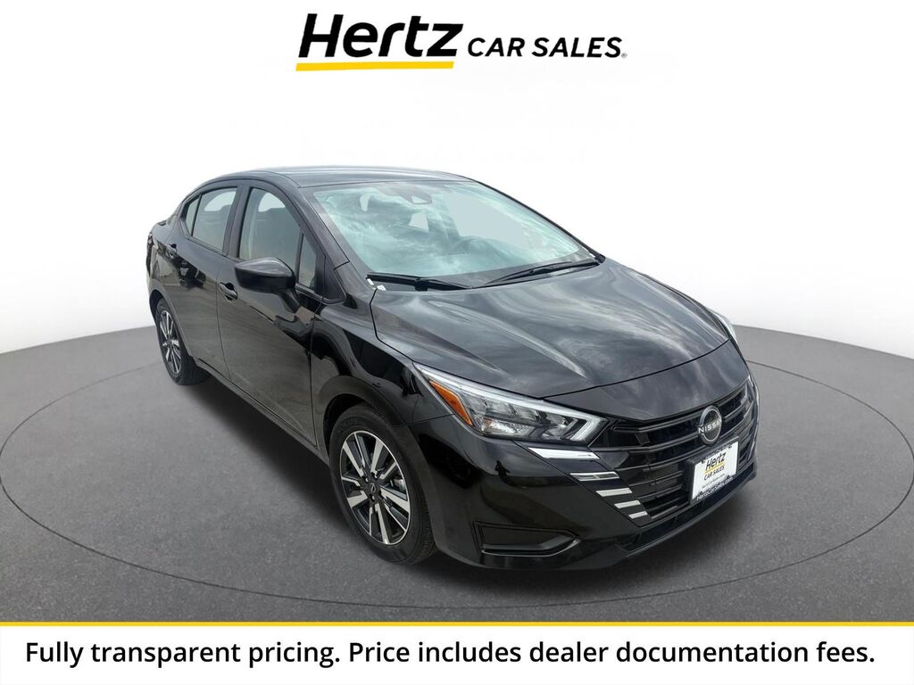 2025 Nissan Versa SV — photo 1 of 11