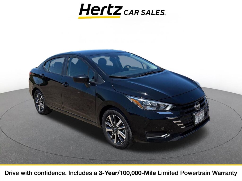 2025 Nissan Versa SV — photo 1 of 11