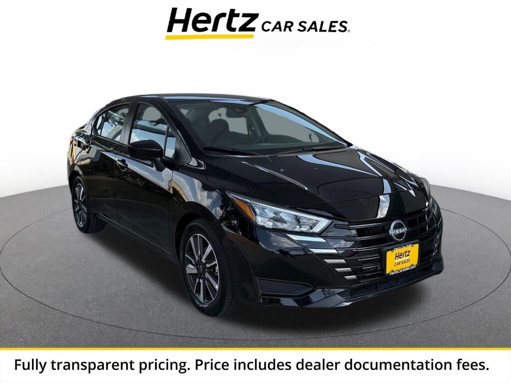 2025 Nissan Versa SV — photo 1 of 13