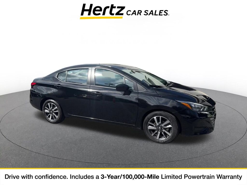 2025 Nissan Versa SV — photo 1 of 11