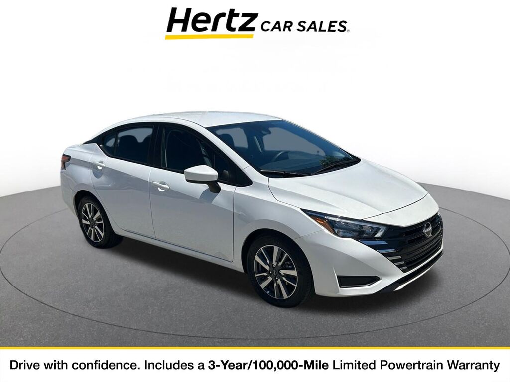 2025 Nissan Versa SV — photo 1 of 11