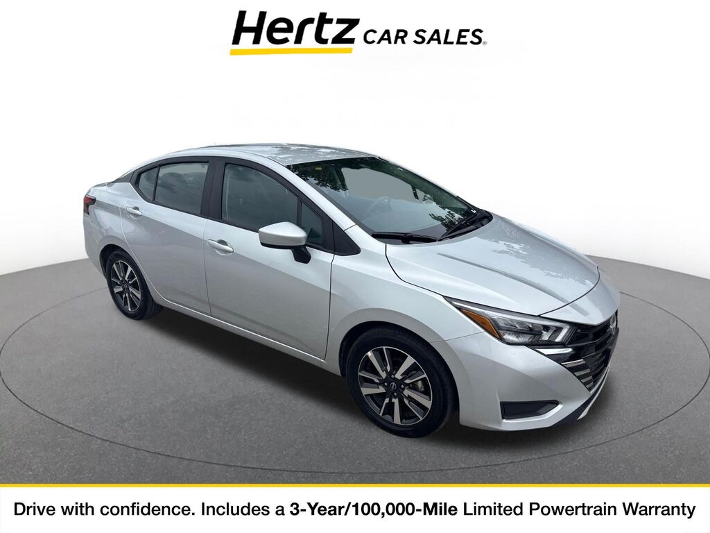 2025 Nissan Versa SV — photo 1 of 11